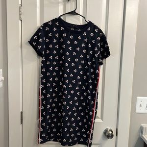 Brand new Uniqlo navy with hearts print dress.